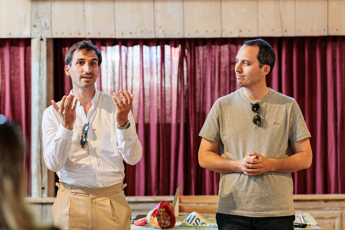 média de Groupe Archipel